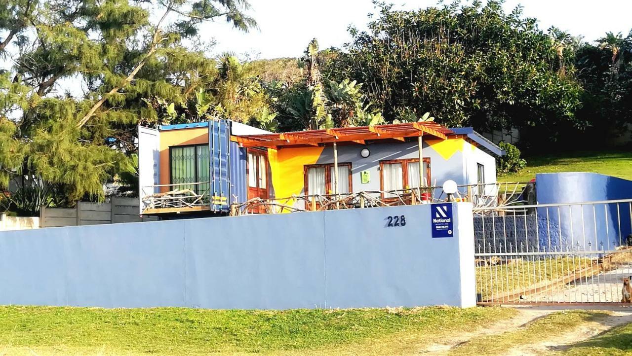 Blue Space Beach House Port Shepstone Eksteriør billede